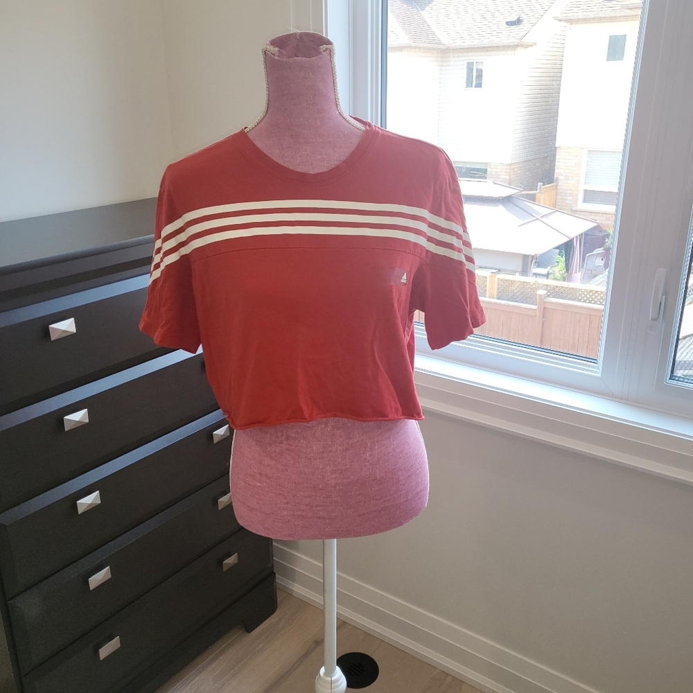 Y2K Adidas crop